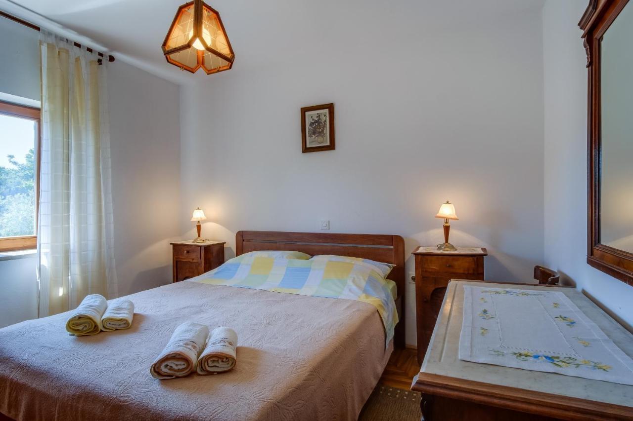 Apartments With A Parking Space Punta Kriza, Cres - 867 מראה חיצוני תמונה