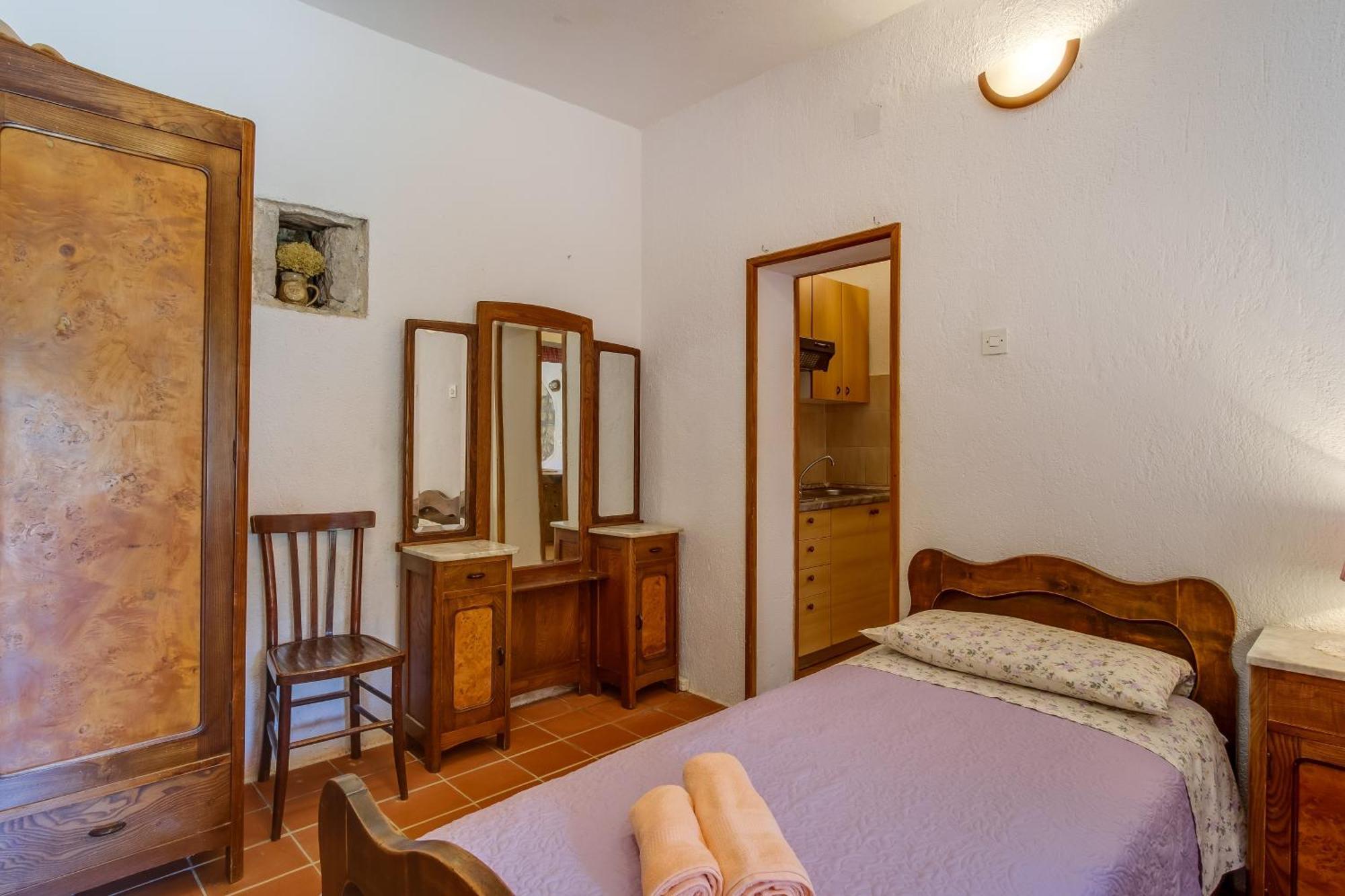 Apartments With A Parking Space Punta Kriza, Cres - 867 חדר תמונה